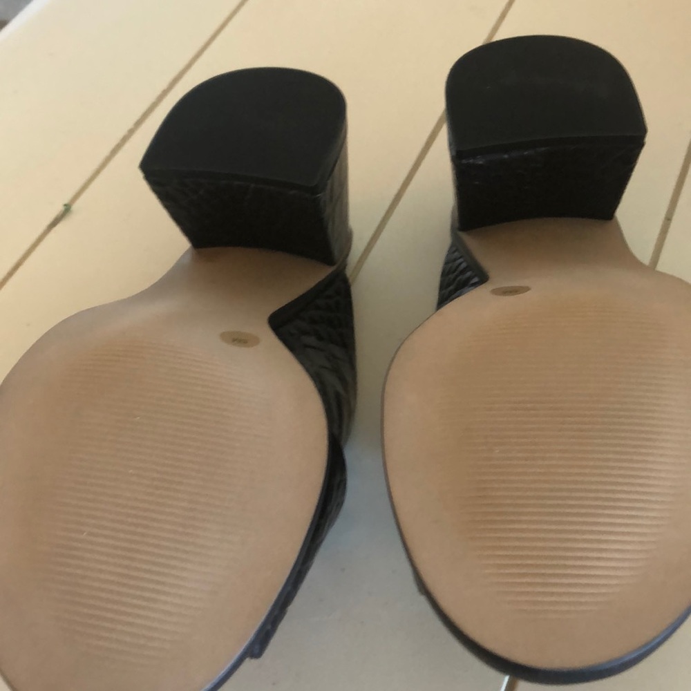 Sandals - Picture 4 of 6